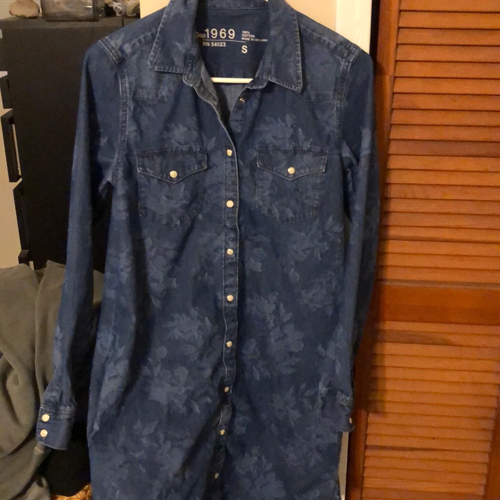 GAP Chambray Floral Dress